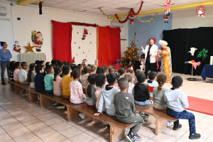 Spectacle Noël - Maternelle Langevin