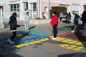 Jeux pochoirs cours d'écoles