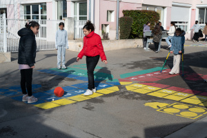 Jeux pochoirs cours d'écoles