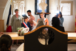 Cémébration mariage avec le petit Maire du CMJ