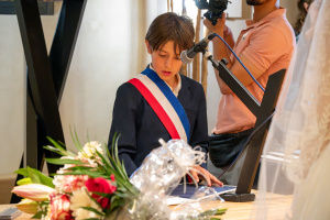 Cémébration mariage avec le petit Maire du CMJ