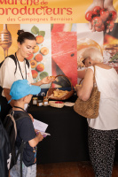 Stand de la ville au Salon des agricultures de Pce