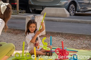 Jouons sous les pins