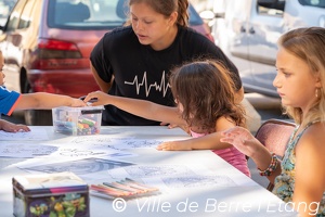 Jouons sous les pins