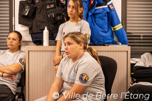 Remise écusson gendarmerie - Classe Défense